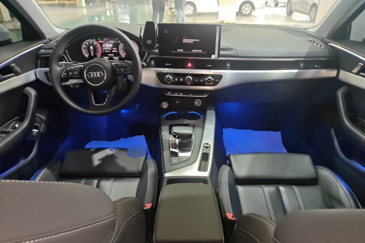 Used Audi A4L 2024 40 TFSI Fashion Dynamic Model Center Console