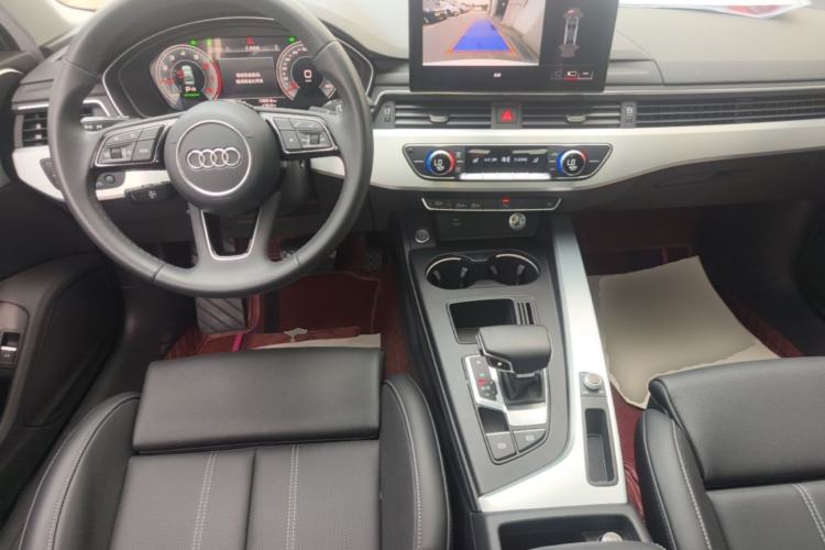 Used Audi A4L 2024 40 TFSI Fashion Dynamic Model Center Console