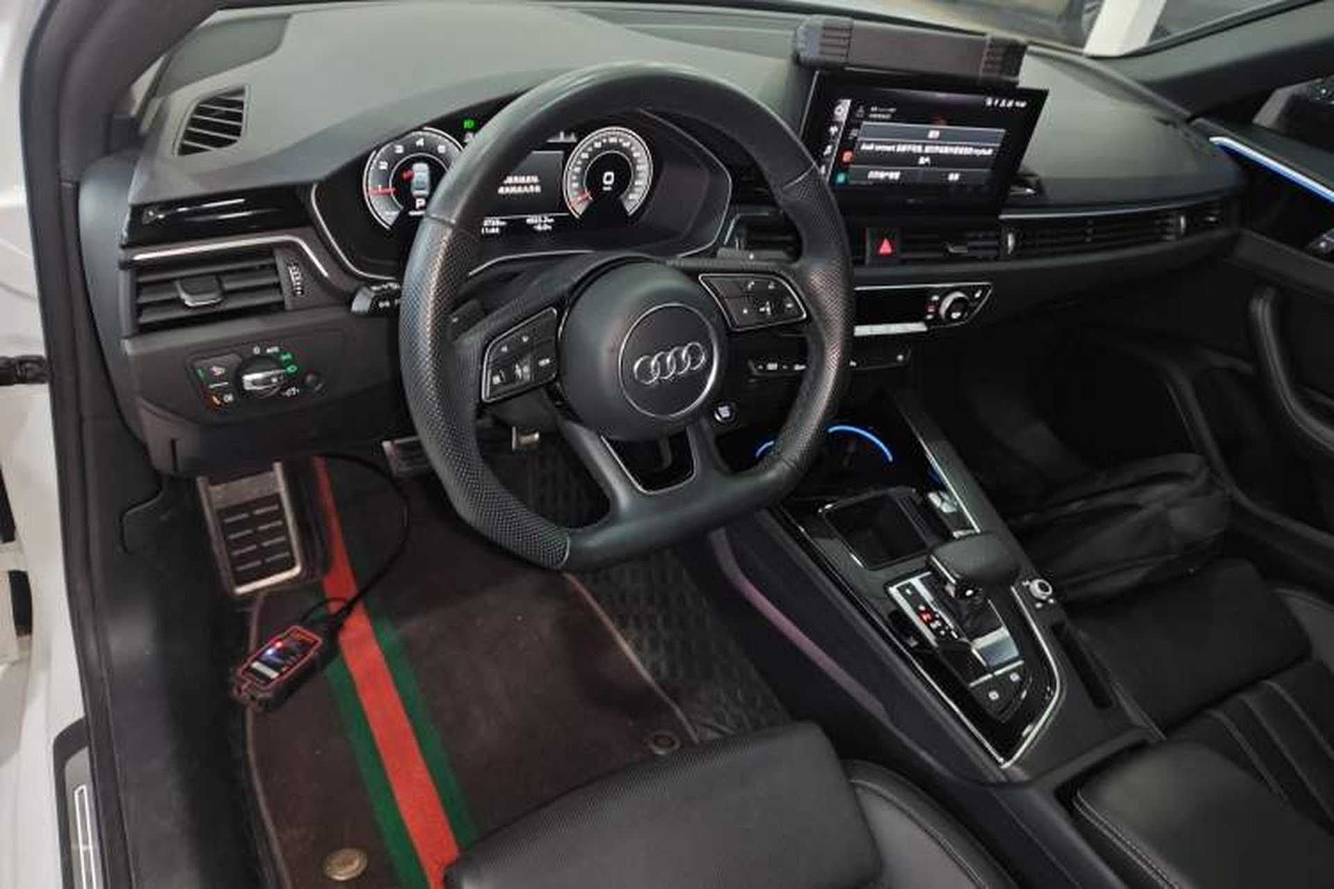Used Audi A4L 2024 40 TFSI Luxury Dynamic Edition Center Console