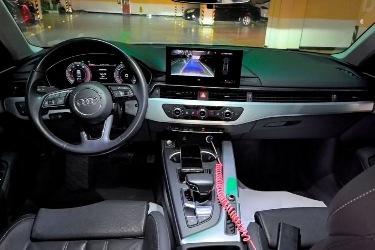 Used Audi A4L 2024 40 TFSI Fashion Dynamic Model Center Console