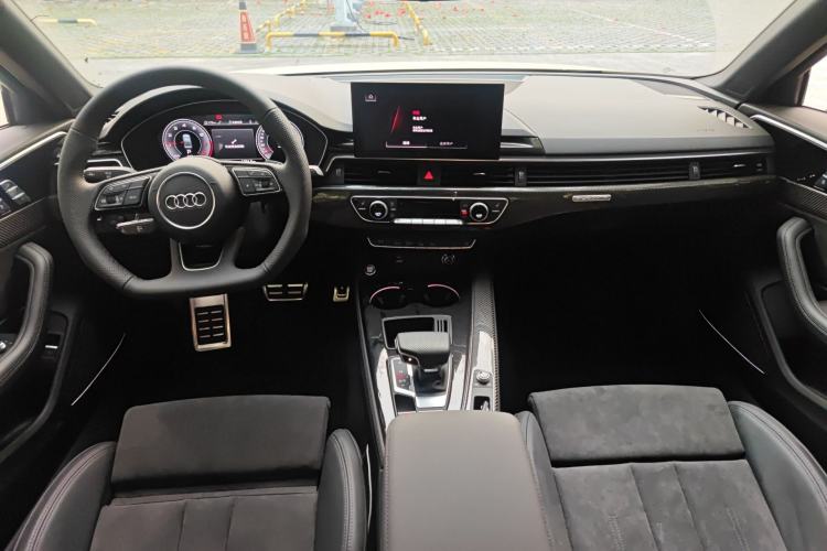 Used Audi A4L 2024 45 TFSI quattro Prestige Dynamic Edition Center Console