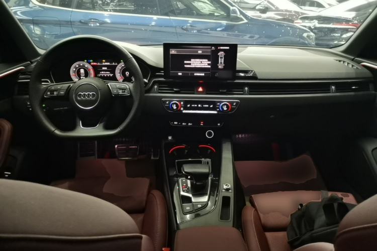 Used Audi A4L 2024 40 TFSI Luxury Dynamic Edition Center Console