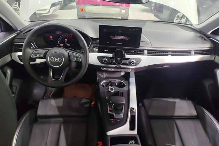 Used Audi A4L 2024 40 TFSI Fashion Dynamic Model Center Console
