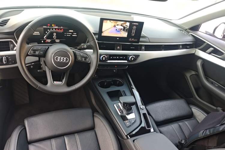 Used Audi A4L 2024 40 TFSI Fashion Dynamic Model Center Console