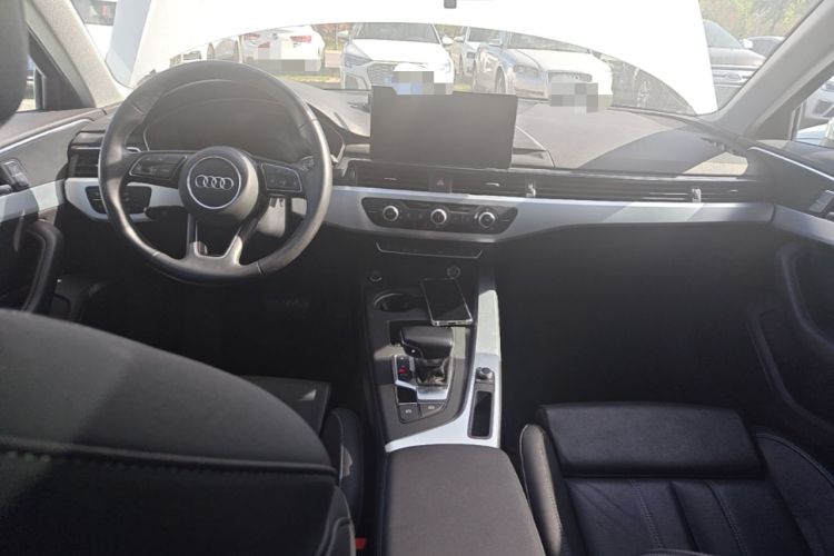 Used Audi A4L 2024 40 TFSI Fashion Dynamic Model Center Console