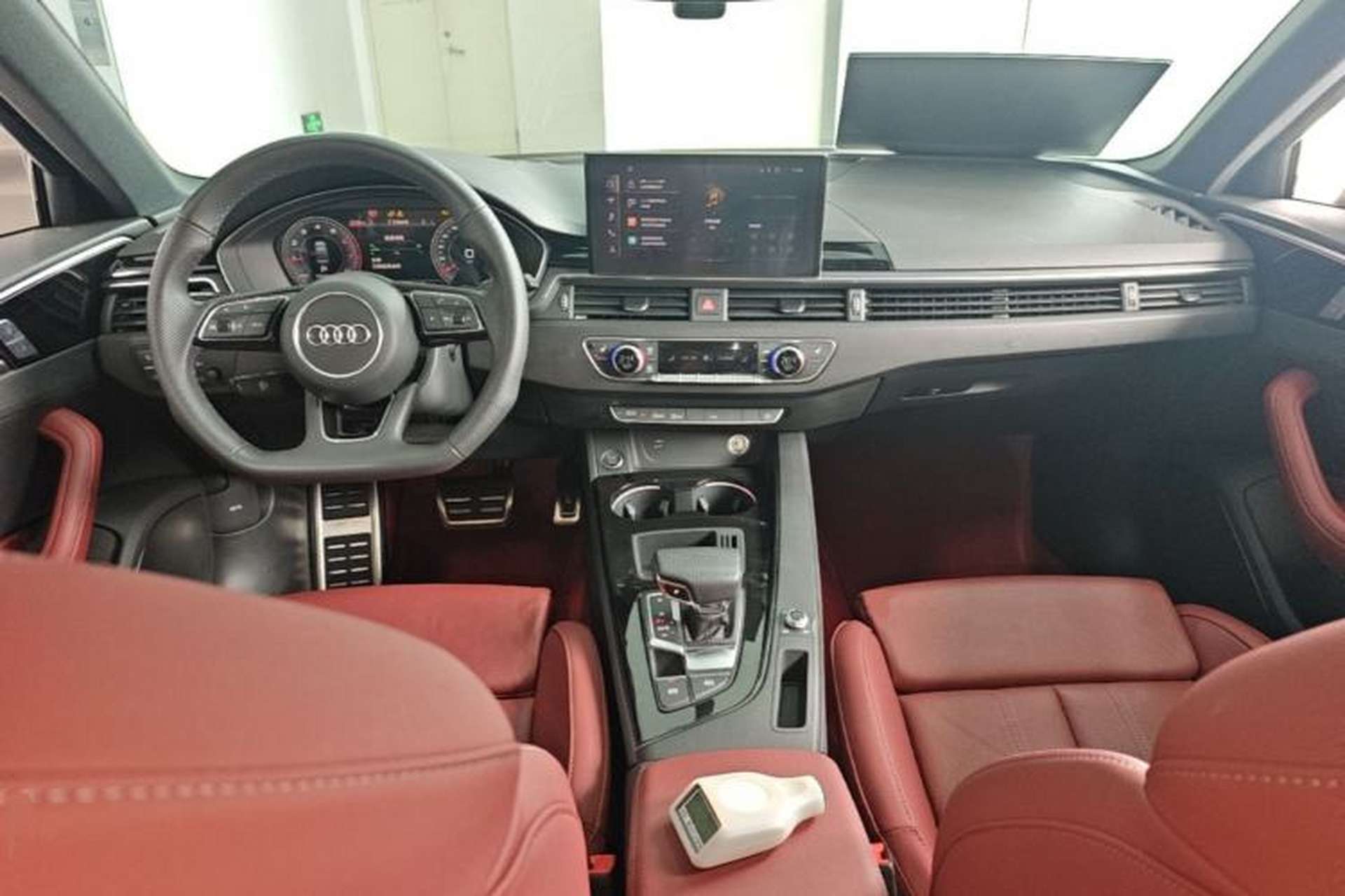 Used Audi A4L 2024 40 TFSI Luxury Dynamic Edition Center Console