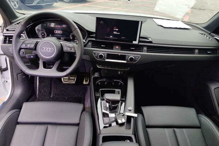 Used Audi A4L 2024 40 TFSI Luxury Dynamic Edition Center Console