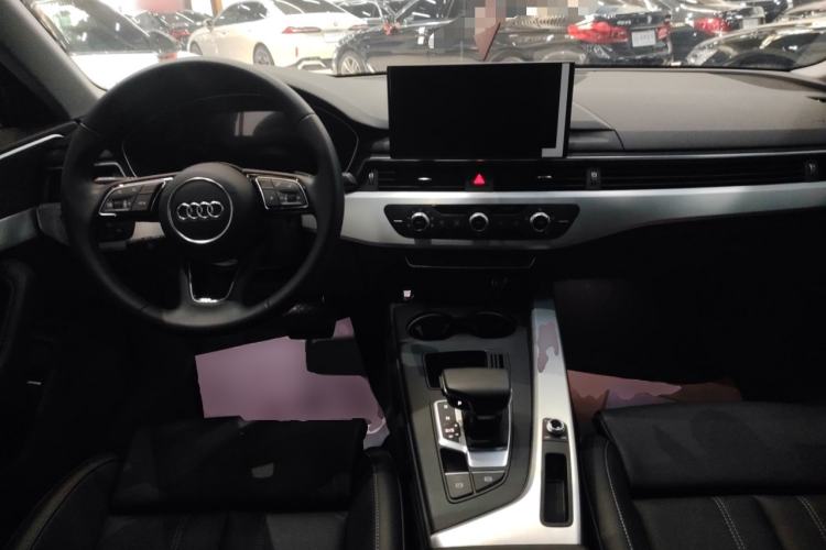 Used Audi A4L 2024 40 TFSI Fashion Dynamic Model Center Console
