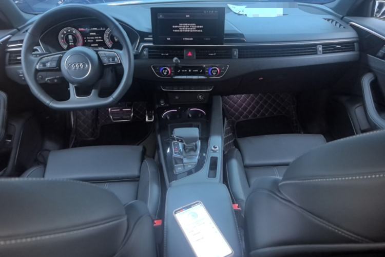 Used Audi A4L 2024 40 TFSI Luxury Dynamic Edition Center Console