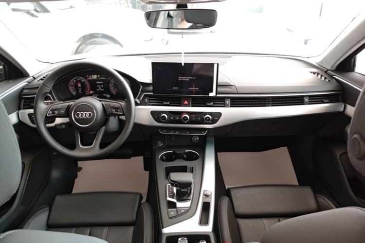 Used Audi A4L 2024 40 TFSI Fashion Dynamic Model Center Console