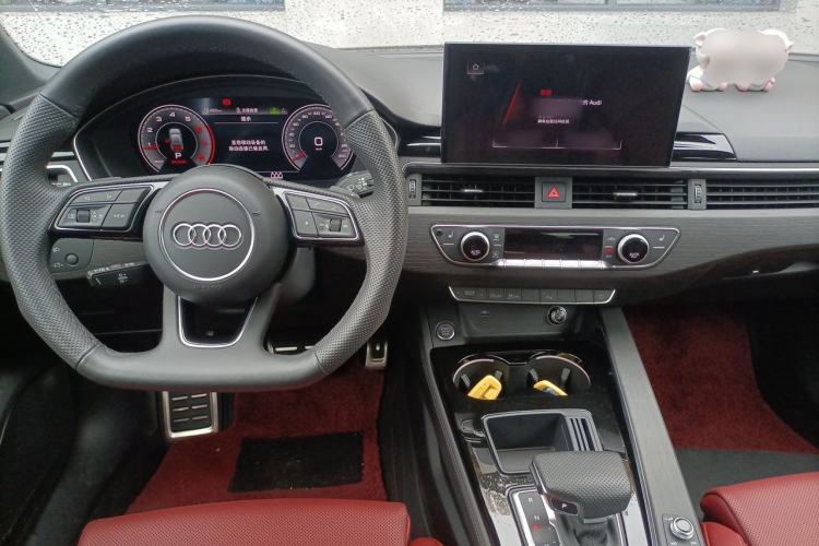 Used Audi A4L 2024 40 TFSI Luxury Dynamic Edition Center Console