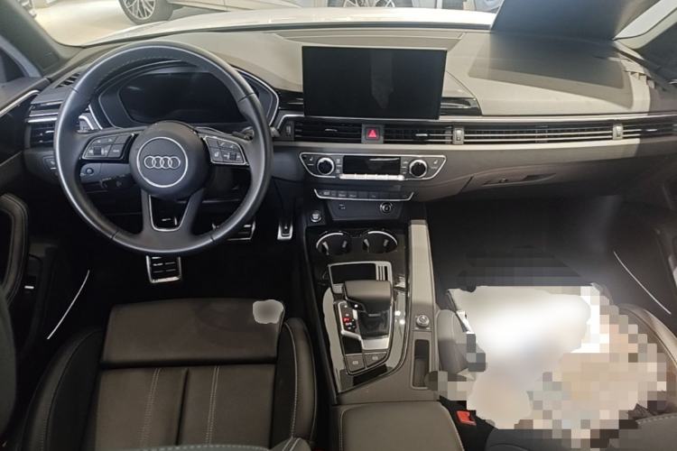 Used Audi A4L 2024 40 TFSI Luxury Dynamic Edition (Starry Night Version) Center Console