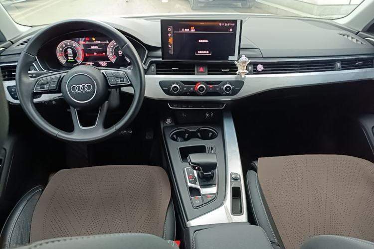 Used Audi A4L 2024 40 TFSI Fashion Dynamic Model Center Console