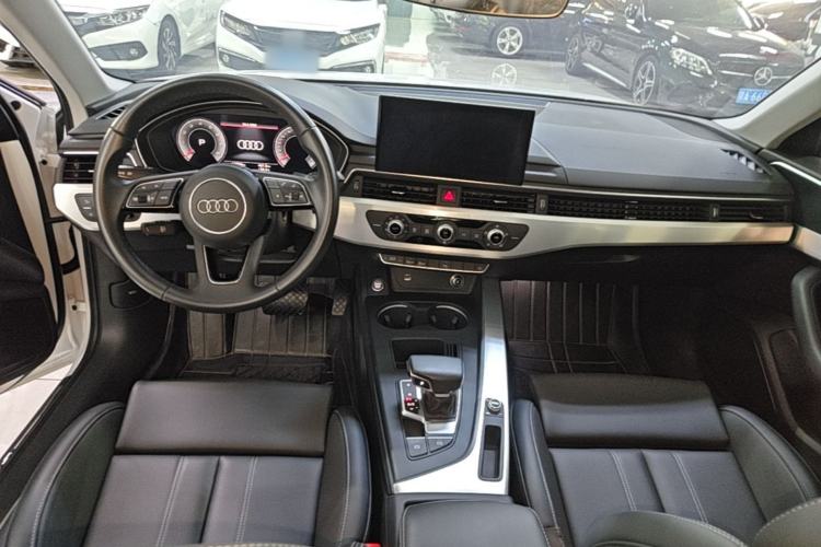Used Audi A4L 2024 40 TFSI Fashion Dynamic Model Center Console