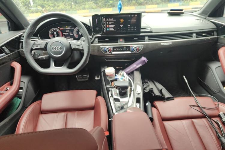 Used Audi A4L 2024 40 TFSI Luxury Dynamic Edition (Starry Night Version) Center Console