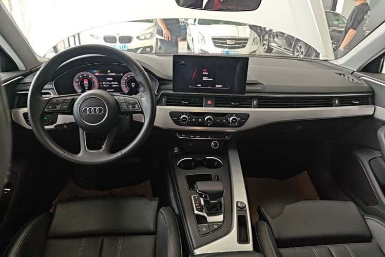 Used Audi A4L 2024 40 TFSI Fashion Dynamic Model Center Console