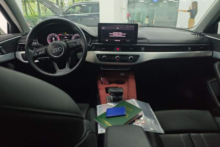 Used Audi A4L 2024 40 TFSI Fashion Dynamic Model Center Console