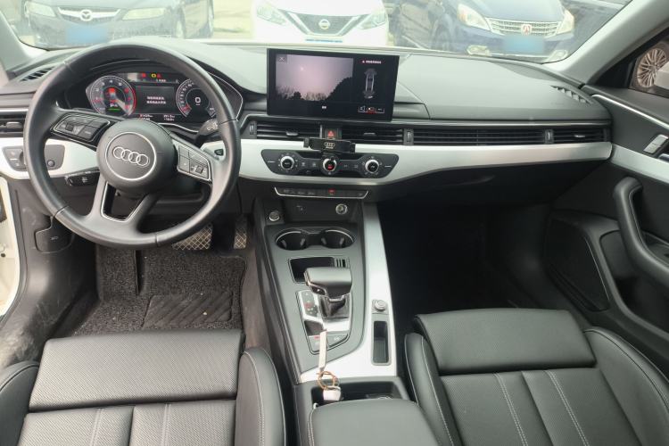 Used Audi A4L 2024 40 TFSI Fashion Dynamic Model Center Console