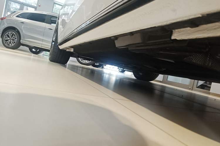 Used Audi A4L 2024 40 TFSI Luxury Dynamic Edition (Starry Night Version) Chassis Rear Left