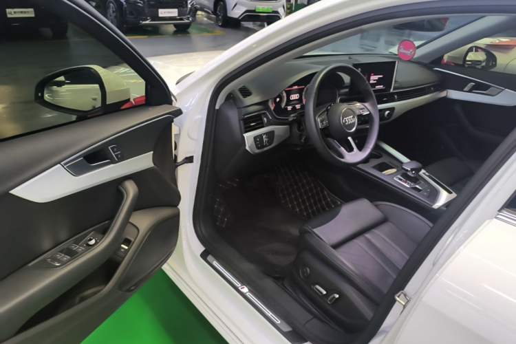 Used Audi A4L 2024 40 TFSI Fashion Dynamic Model Driver Seat