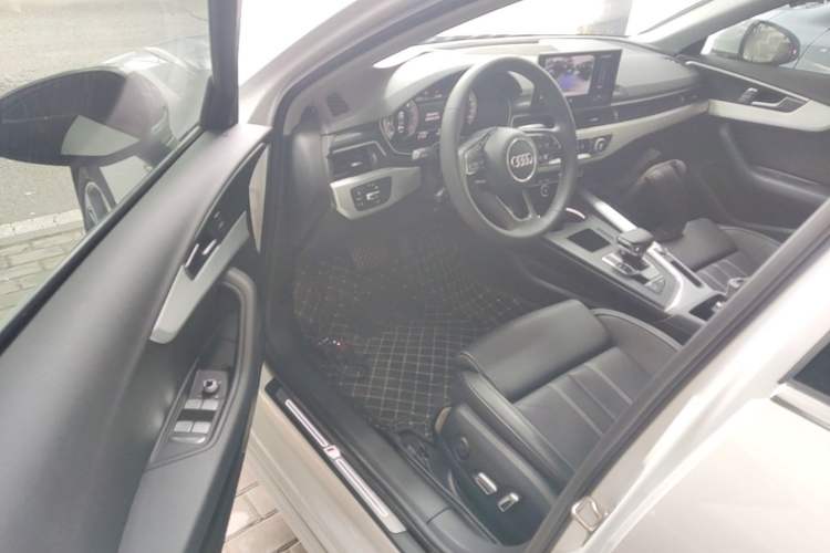 Used Audi A4L 2024 40 TFSI Fashion Dynamic Model Driver Seat