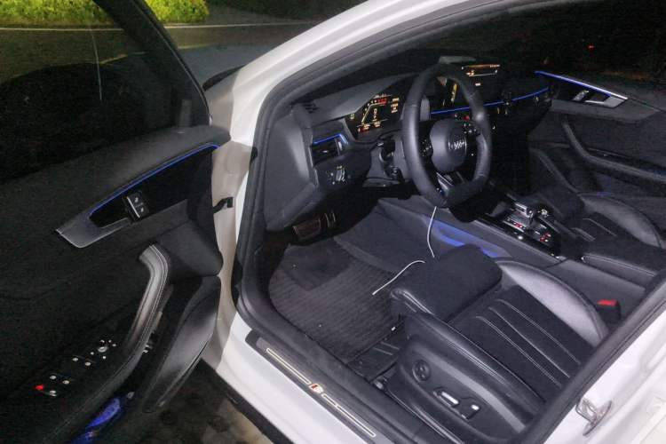 Used Audi A4L 2024 40 TFSI Luxury Dynamic Edition Driver Seat