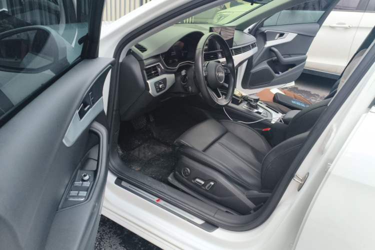 Used Audi A4L 2024 40 TFSI Fashion Dynamic Model Driver Seat