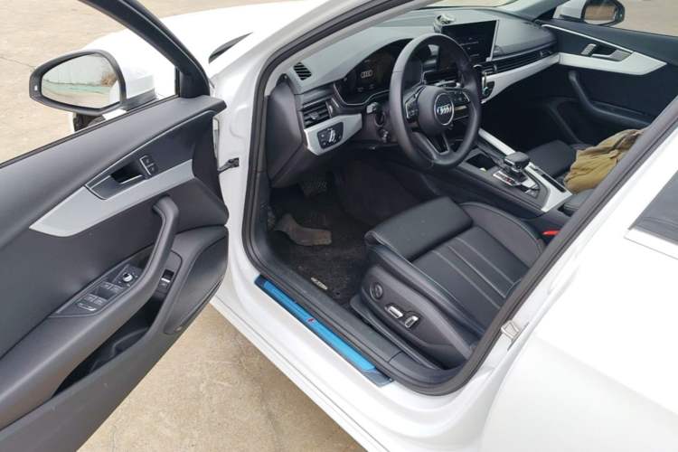Used Audi A4L 2024 40 TFSI Fashion Dynamic Model Driver Seat