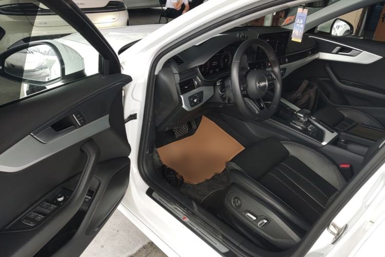 Used Audi A4L 2024 40 TFSI Fashion Dynamic Model Driver Seat