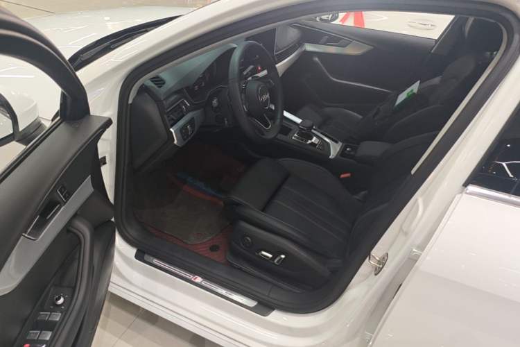Used Audi A4L 2024 40 TFSI Fashion Dynamic Model Driver Seat