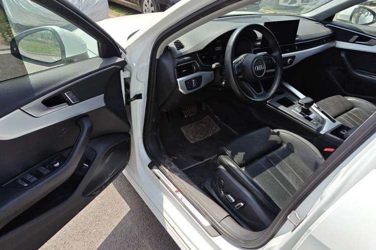 Used Audi A4L 2024 40 TFSI Fashion Dynamic Model Driver Seat