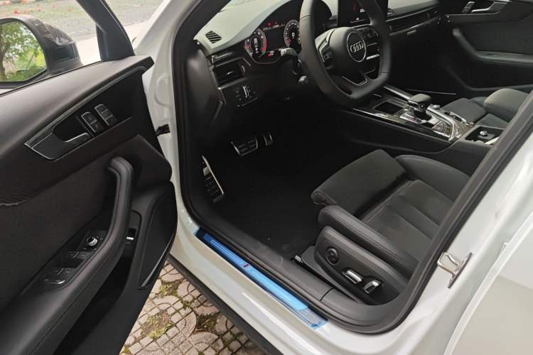 Used Audi A4L 2024 45 TFSI quattro Prestige Dynamic Edition Driver Seat