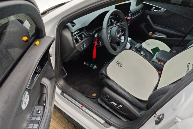 Used Audi A4L 2024 40 TFSI Luxury Dynamic Edition Driver Seat