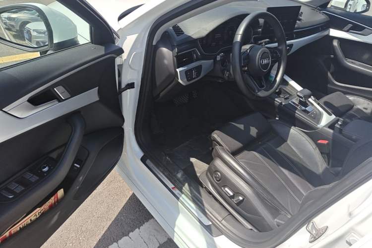 Used Audi A4L 2024 40 TFSI Fashion Dynamic Model Driver Seat