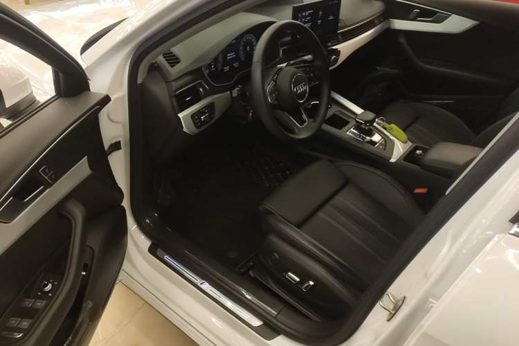 Used Audi A4L 2024 40 TFSI Fashion Dynamic Model Driver Seat