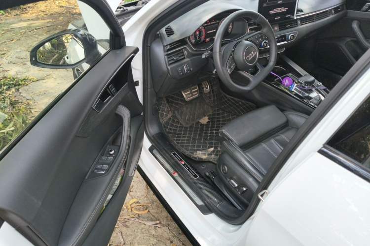Used Audi A4L 2024 40 TFSI Luxury Dynamic Edition Driver Seat