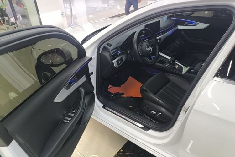 Used Audi A4L 2024 40 TFSI Fashion Dynamic Model Driver Seat