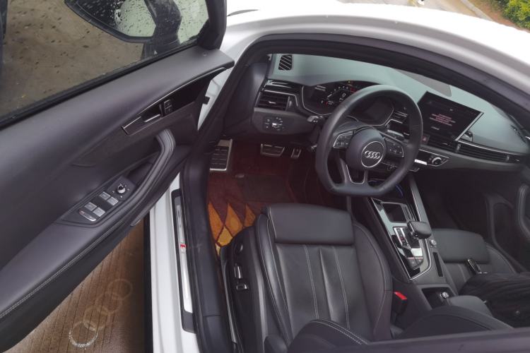 Used Audi A4L 2024 40 TFSI Luxury Dynamic Edition Driver Seat