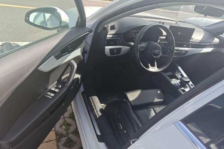Used Audi A4L 2024 40 TFSI Fashion Dynamic Model Driver Seat