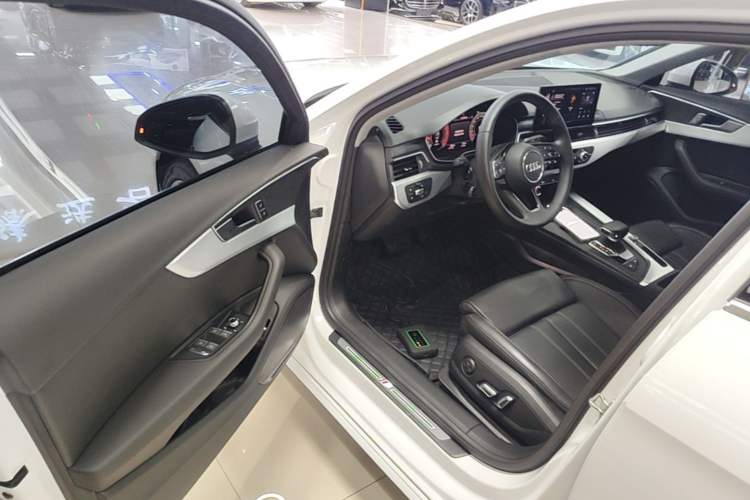 Used Audi A4L 2024 40 TFSI Fashion Dynamic Model Driver Seat