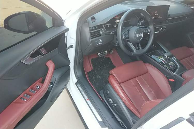 Used Audi A4L 2024 40 TFSI Luxury Dynamic Edition Driver Seat