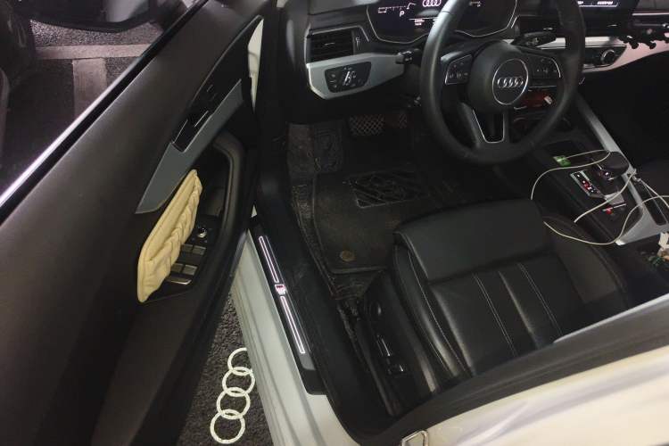 Used Audi A4L 2024 40 TFSI Fashion Dynamic Model Driver Seat