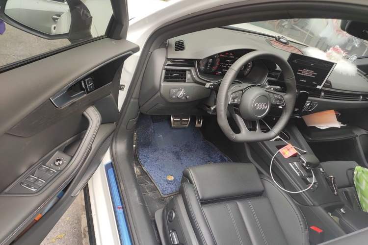 Used Audi A4L 2024 40 TFSI Luxury Dynamic Edition Driver Seat