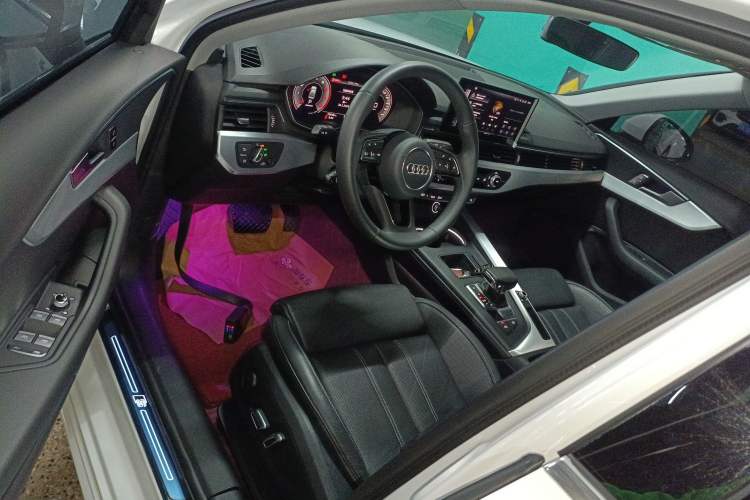 Used Audi A4L 2024 40 TFSI Fashion Dynamic Model Driver Seat