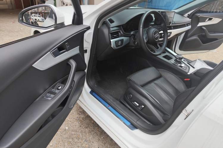 Used Audi A4L 2024 40 TFSI Fashion Dynamic Model Driver Seat