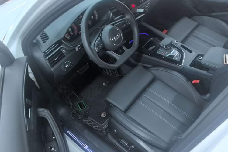 Used Audi A4L 2024 40 TFSI Luxury Dynamic Edition Driver Seat
