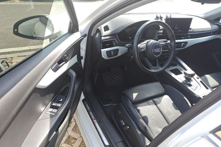 Used Audi A4L 2024 40 TFSI Fashion Dynamic Model Driver Seat