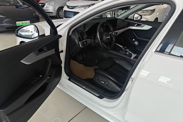 Used Audi A4L 2024 40 TFSI Fashion Dynamic Model Driver Seat
