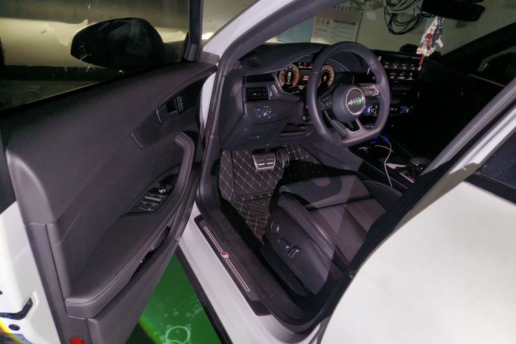 Used Audi A4L 2024 40 TFSI Luxury Dynamic Edition Driver Seat