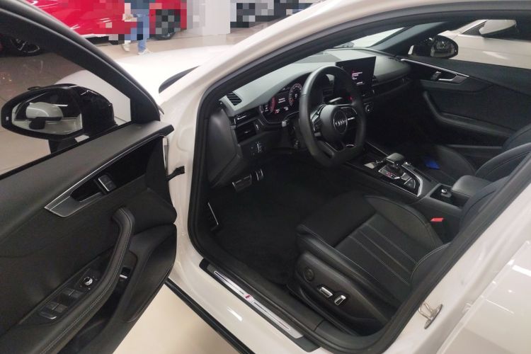Used Audi A4L 2024 40 TFSI Luxury Dynamic Edition Driver Seat
